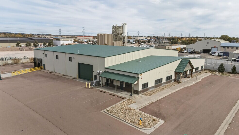 More Photos Of 3370 Drennan Industrial Loop S, Colorado Springs Flex For Lease