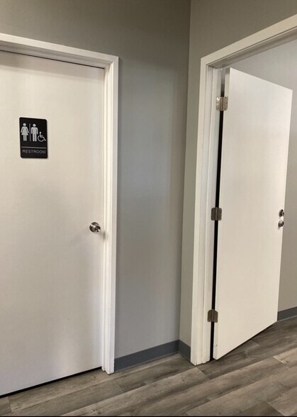 More Photos Of 36887 Schoolcraft Rd, Livonia Coworking Space