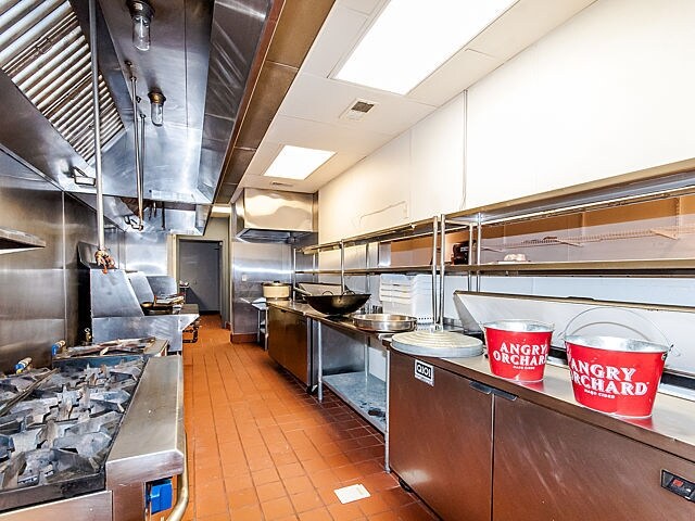 More Photos Of 4651 N Greenview Ave, Chicago Apartments For Lease