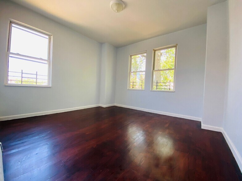 More Photos Of 1040 McBride St, Far Rockaway Apartments For Sale