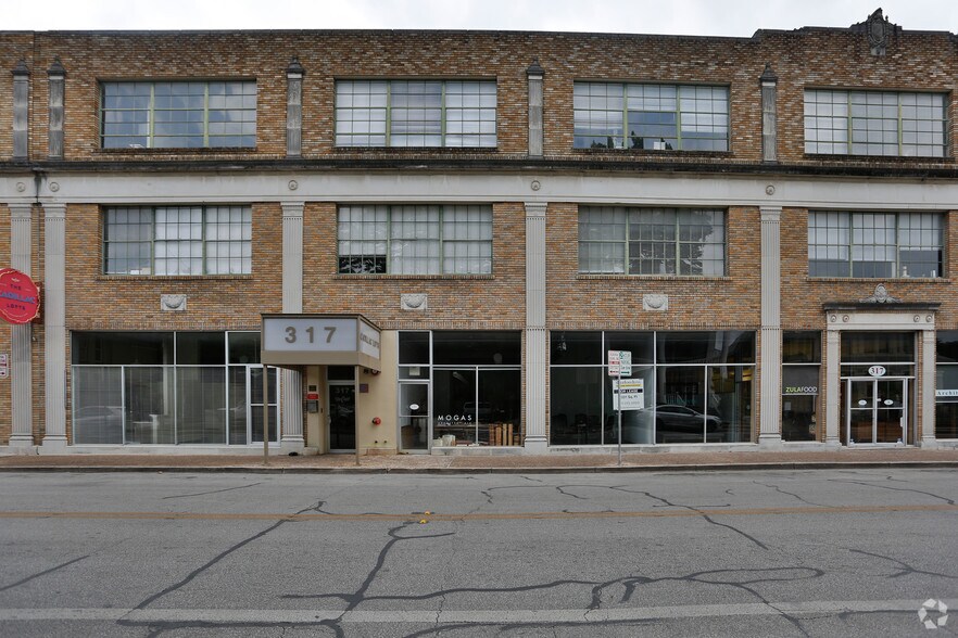 More Photos Of 317 Lexington Ave, San Antonio Apartments For Lease