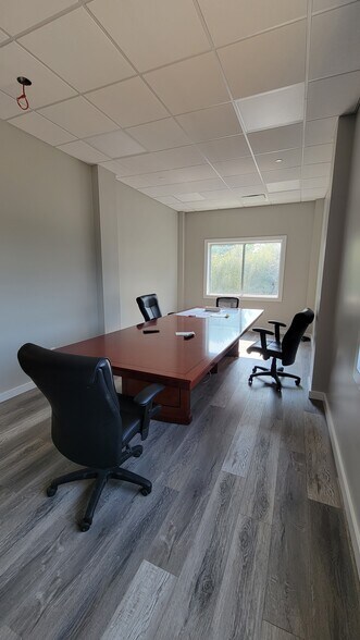 More Photos Of 3702 Horseblock Rd, Medford Warehouse For Sale