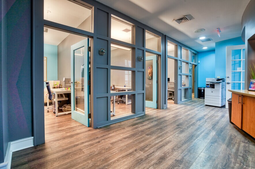 More Photos Of 2330 W Horatio St, Tampa Medical For Sale