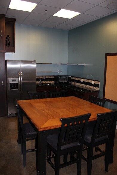 More Photos Of 14256 N Northsight Blvd, Scottsdale Medical For Sale