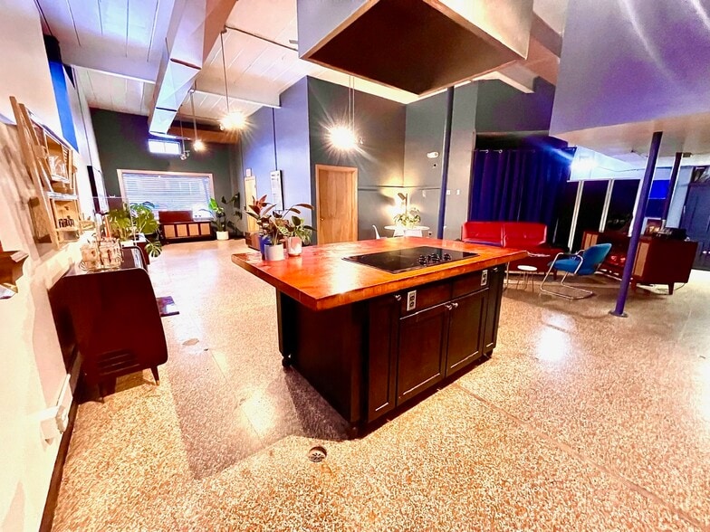 More Photos Of 1 Sherman Ter, Madison Storefront Retail Office For Sale