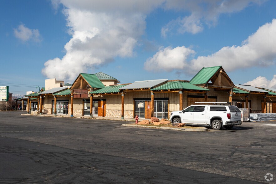 More Photos Of 934 N State St, Orem General Retail For Lease