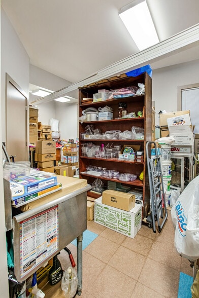 More Photos Of 256 2nd St, Lakewood Storefront For Lease