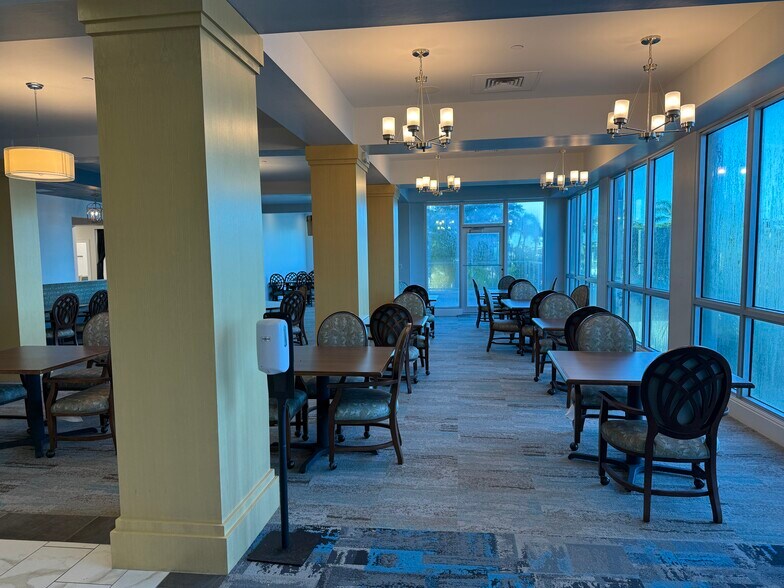 More Photos Of 2500 Edwards Dr, Fort Myers Apartments For Lease