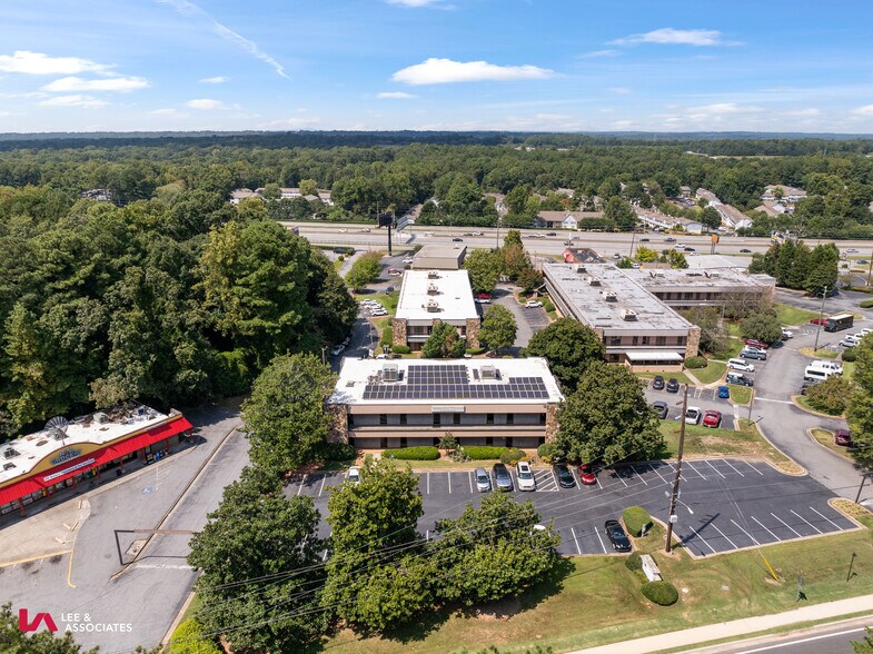 More Photos Of 4500 Winters Chapel Rd, Atlanta Office Residential For Sale