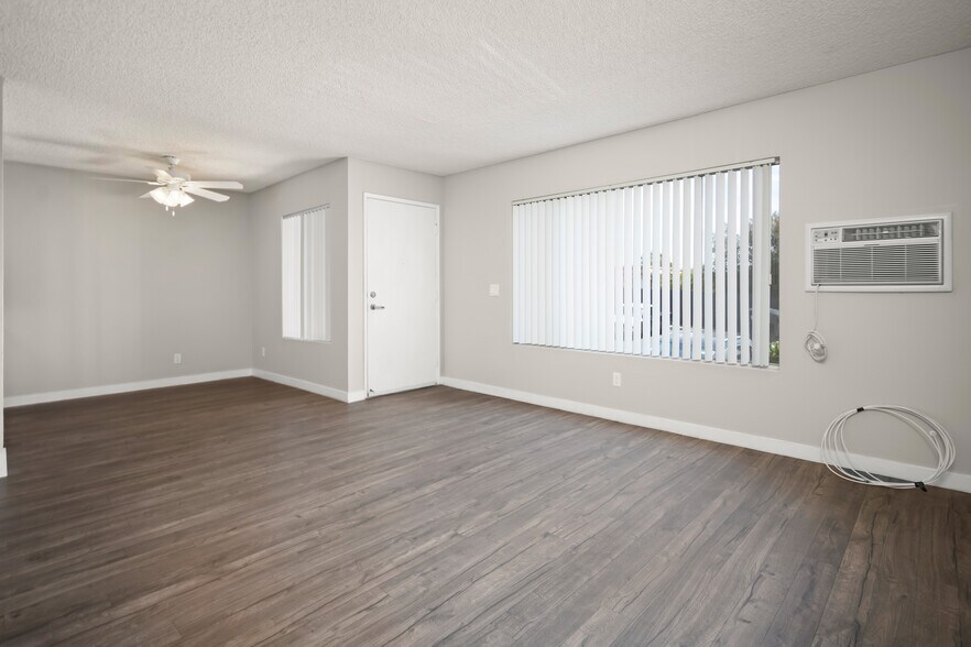 More Photos Of 725 Alturas Ln, Fallbrook Apartments For Sale