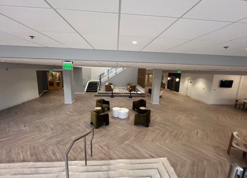 More Photos Of 100 Domain Dr, Exeter Office For Lease