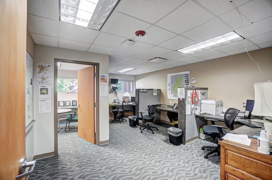 More Photos Of 150 E South College St, Yellow Springs Research And Development For Sale