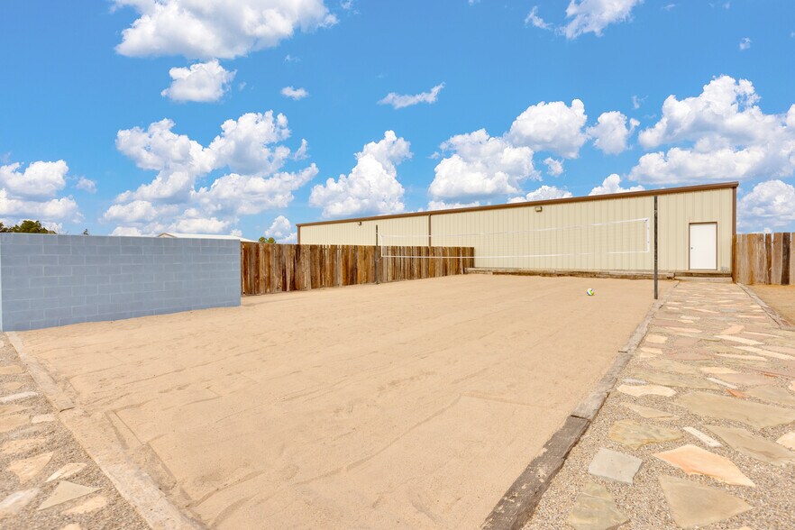 More Photos Of 7405 E County Road 110, Midland Land For Sale