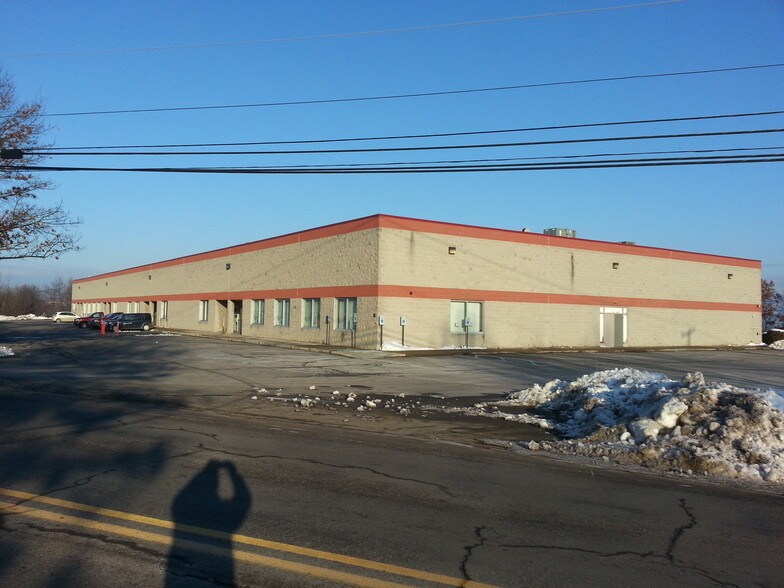 More Photos Of 769-785 Keystone Industrial Park Rd, Dunmore Research And Development For Lease