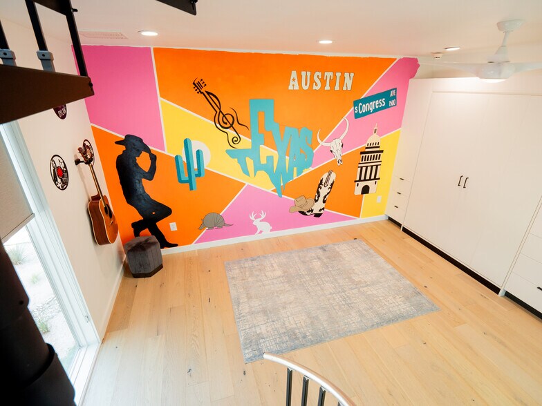 More Photos Of 2208 Lake Austin Blvd, Austin Office Residential For Sale