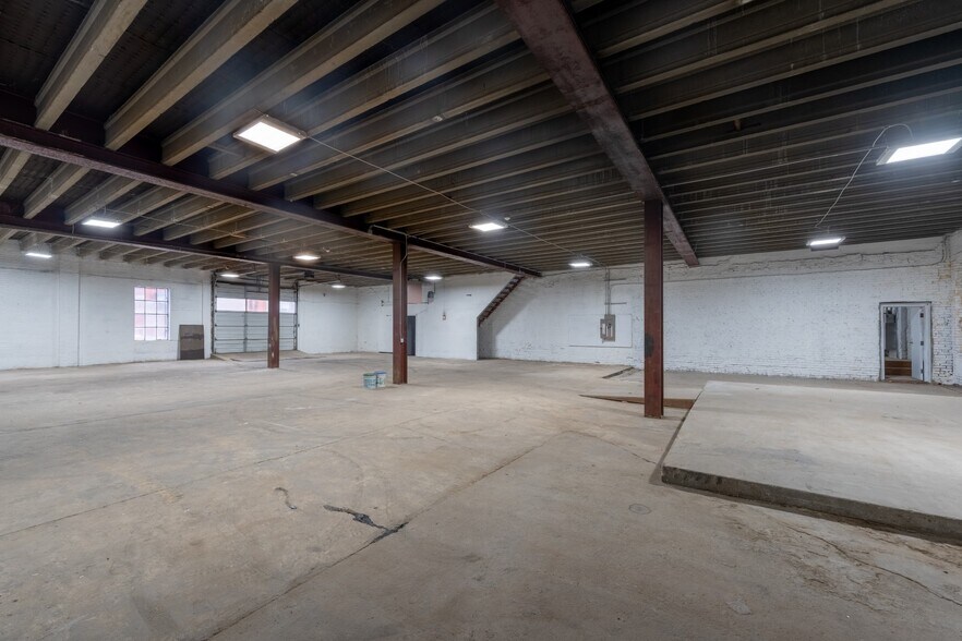 More Photos Of 140 N Kresson St, Baltimore Industrial For Sale