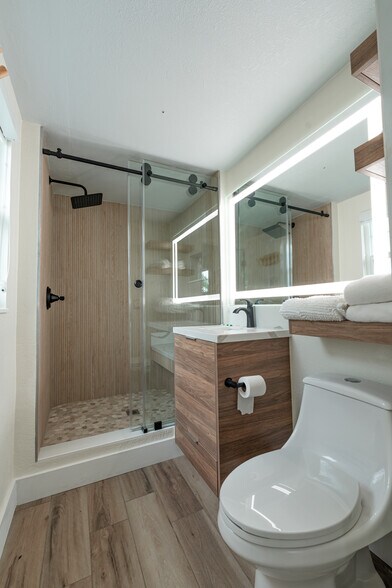 More Photos Of 2502 Tamarind Dr, Hutchinson Island Hotel For Sale