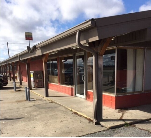 More Photos Of 4711 Highway 65 S, Pine Bluff Convenience Store For Sale