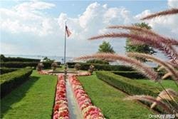 More Photos Of 7 Bond St, Great Neck Apartments For Lease