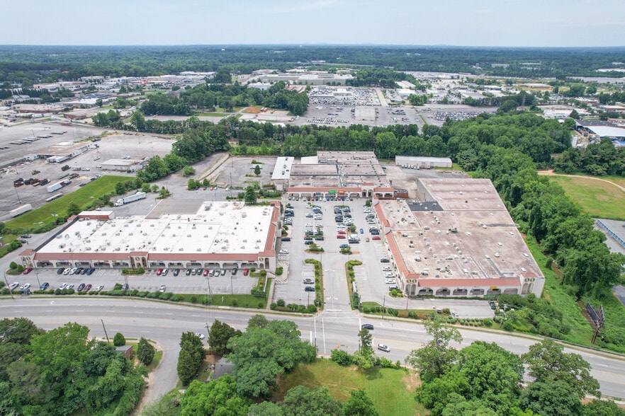 More Photos Of 4925 W Market St, Greensboro General Retail For Sale