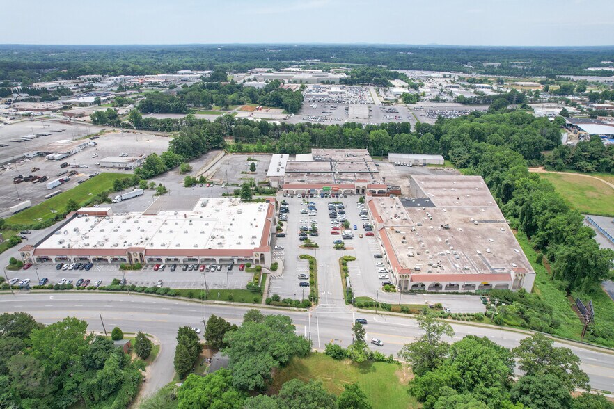 More Photos Of 4925 W Market St, Greensboro General Retail For Sale