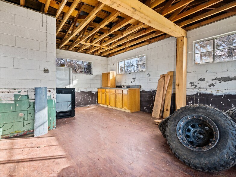 More Photos Of 4579 N Park St, Reed City Warehouse For Sale