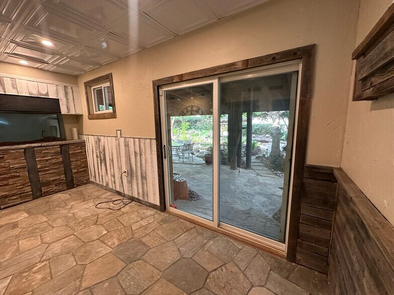 More Photos Of 204 S Kentucky St, McKinney Office Residential For Sale