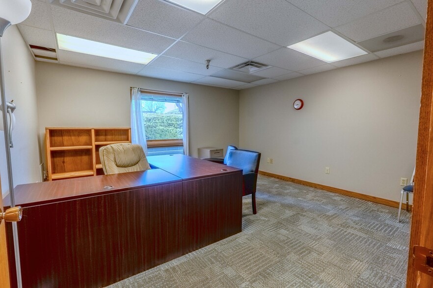 More Photos Of 2334 Lewis Ave, Billings Office For Sale