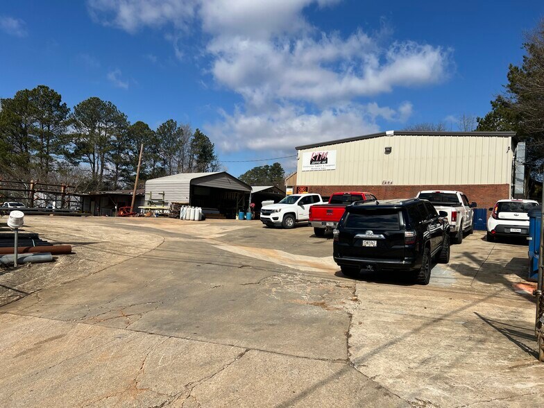 More Photos Of 1496 Sydney Ann Blvd, Mableton Warehouse For Sale