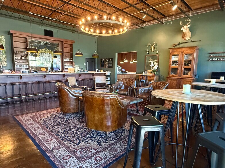 More Photos Of 314 Smith Ave, Thomasville Restaurant For Sale