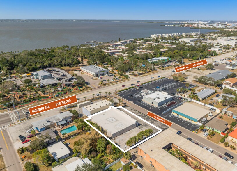 More Photos Of 105-111 Cleveland Ave, Cocoa Beach Storefront For Lease