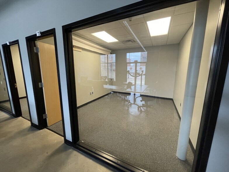 More Photos Of 1720 Wyandotte St, Kansas City Office For Lease