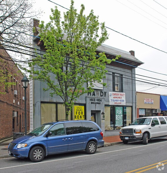 Primary Photo Of 1028 Broadway, Woodmere Storefront Retail Residential For Lease