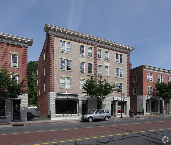 More Photos Of 411-431 N Main St, Bristol Apartments For Lease