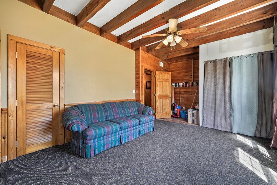 More Photos Of 243 Old Highway 5 S, Ellijay Loft Creative Space For Sale