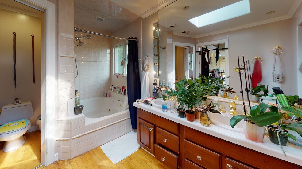 More Photos Of 1301-1309 6th Ave, Belmont Storefront Retail Residential For Sale