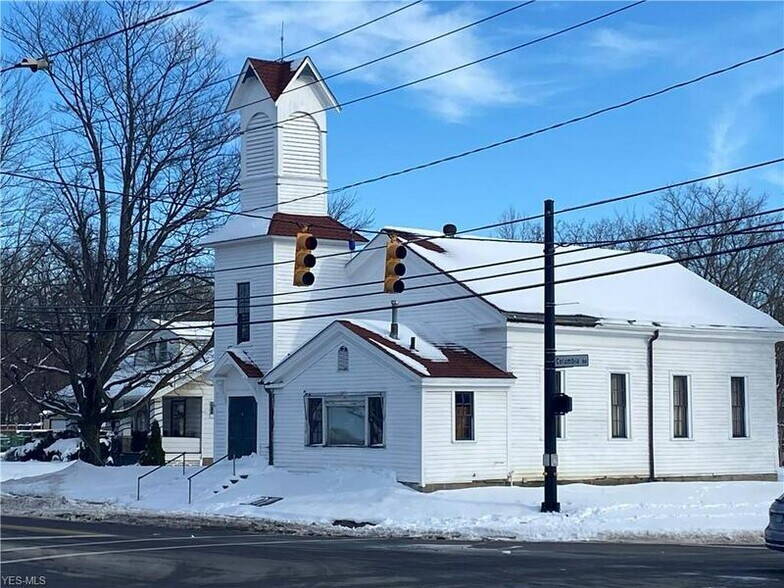 Primary Photo Of 9807 Columbia Rd, Olmsted Falls Freestanding For Lease