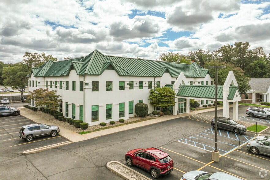 Primary Photo Of 3020 N McCord Rd, Toledo Medical For Sale