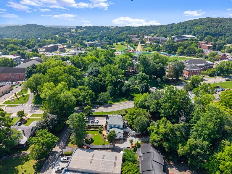 More Photos Of 168 W Main St, Dahlonega Hospitality For Sale