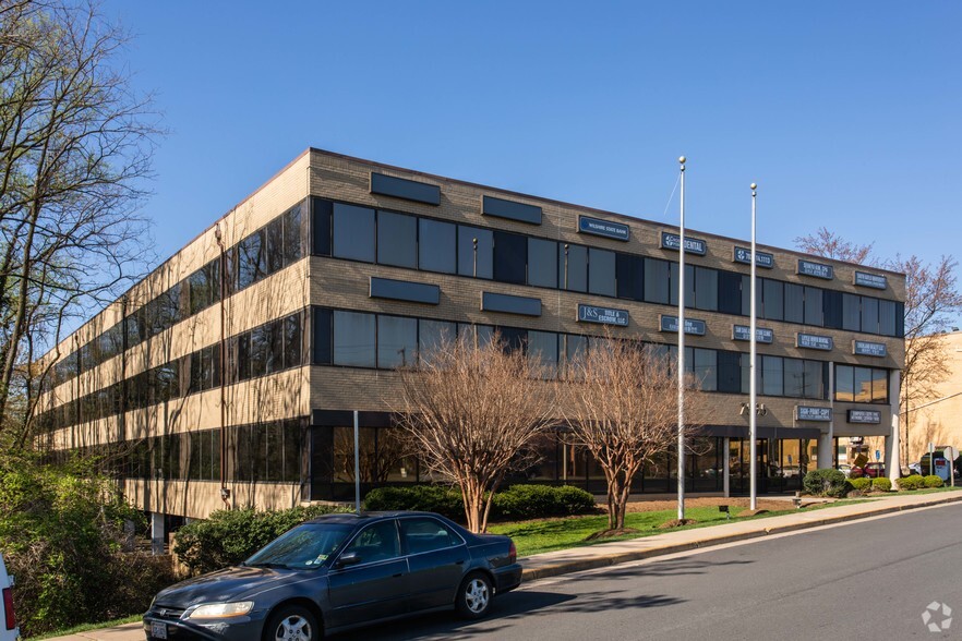 More Photos Of 7535 Little River Tpke, Annandale Office Residential For Sale