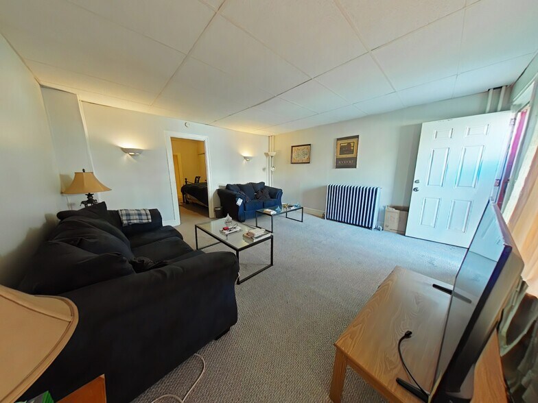 More Photos Of 202 Macdade Blvd, Collingdale Apartments For Sale