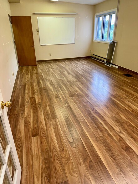 More Photos Of 5100-5110 Boul Cousineau, Longueuil Office For Lease