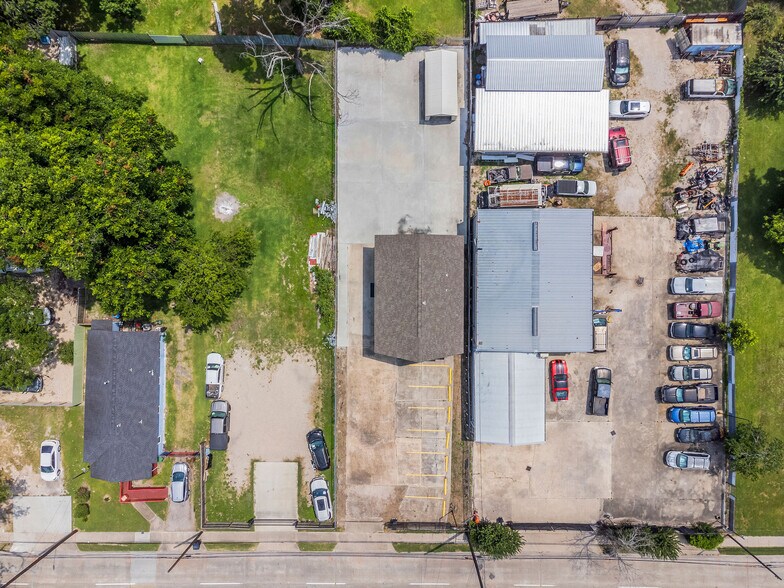 More Photos Of 6640 W Montgomery Rd, Houston Office For Sale