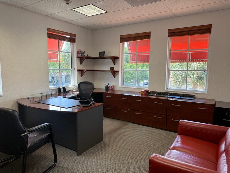 More Photos Of 5401 N University Dr, Coral Springs Medical For Sale