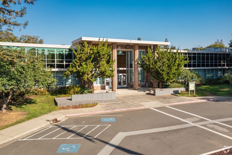 More Photos Of 345 Middlefield Rd, Menlo Park Office For Sale