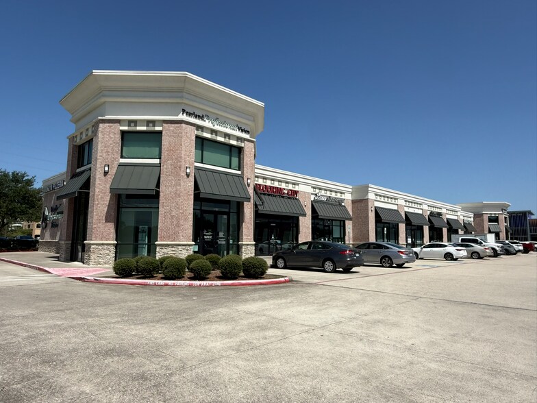 More Photos Of 9121 Broadway St, Pearland Unknown For Lease