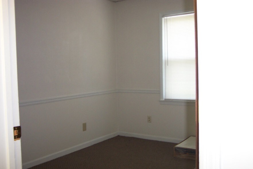 More Photos Of 2175 Highpoint Rd, Snellville Coworking Space