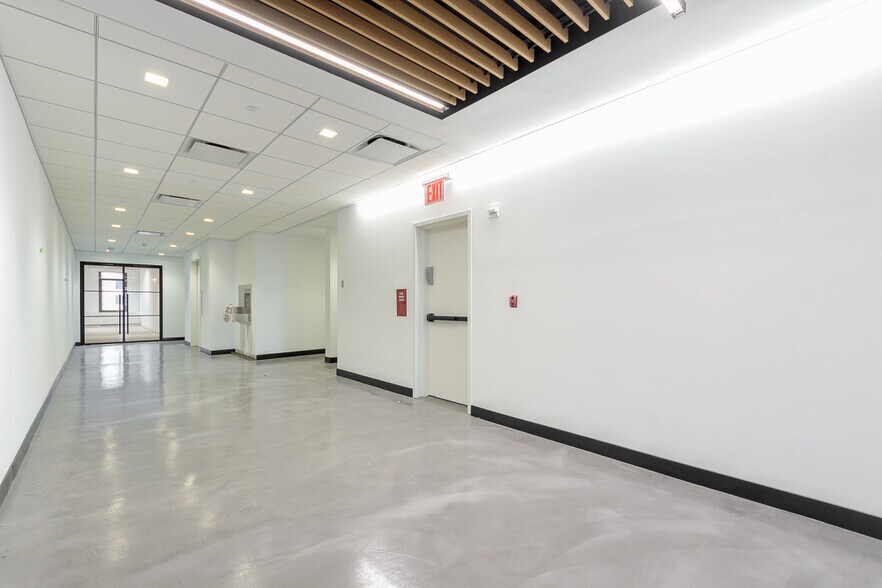 More Photos Of 40 Rector St, New York Office For Sale