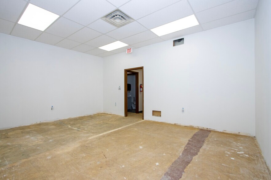 More Photos Of 2627-2661 Cleveland Rd, Wooster Freestanding For Lease