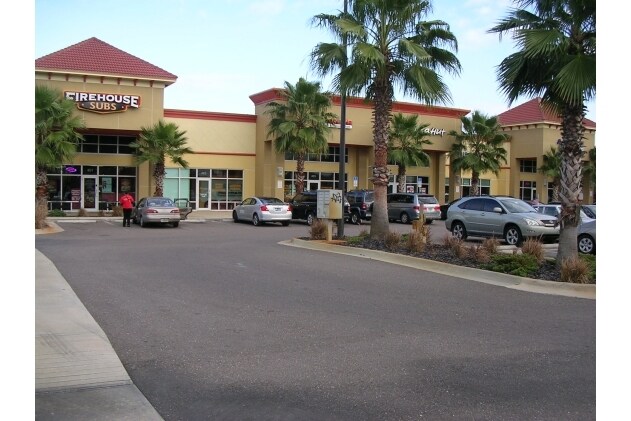 More Photos Of 401-409 S Belcher Rd, Clearwater Storefront For Lease